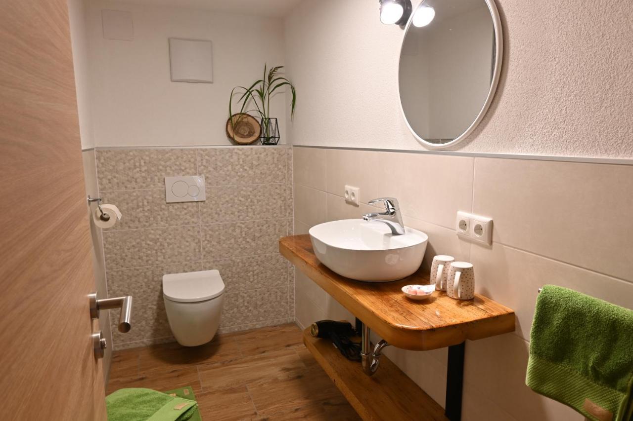 Apartament Biohof Auinger, Der Tiererlebnishof Aurach am Hongar Zewnętrze zdjęcie
