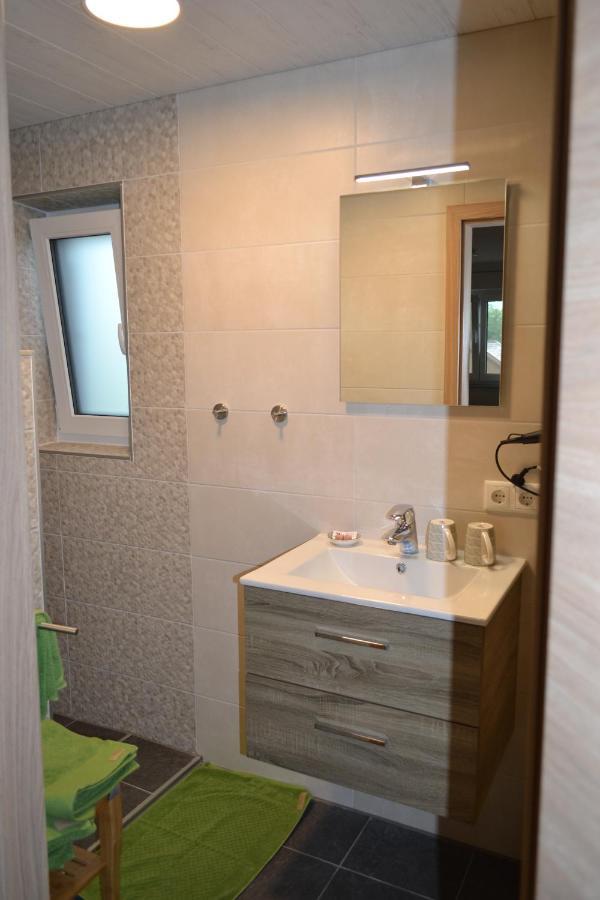 Apartament Biohof Auinger, Der Tiererlebnishof Aurach am Hongar Zewnętrze zdjęcie