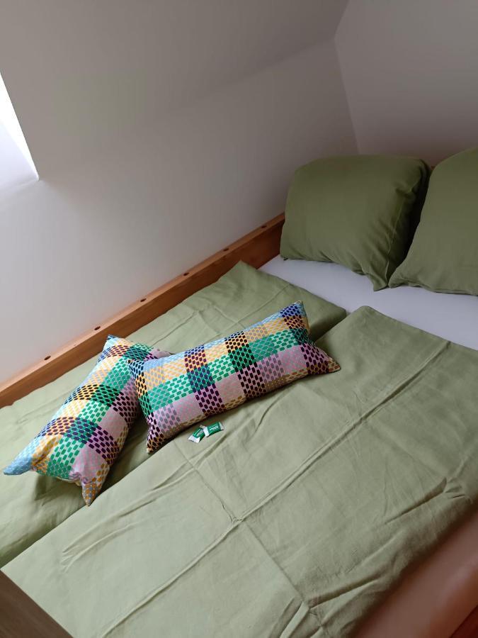 Apartament Biohof Auinger, Der Tiererlebnishof Aurach am Hongar Zewnętrze zdjęcie